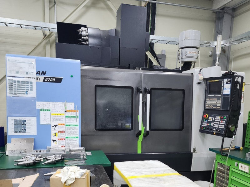 Centro di lavoro  DOOSAN DNM 6700 (2017) id11145